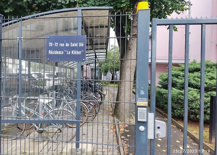 Kleber+ Parking+ Balcon Apartment *